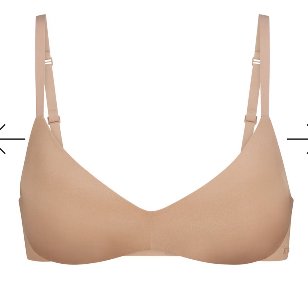 NWT SKIMS 34DD Wireless Plunge Push-Up Bra